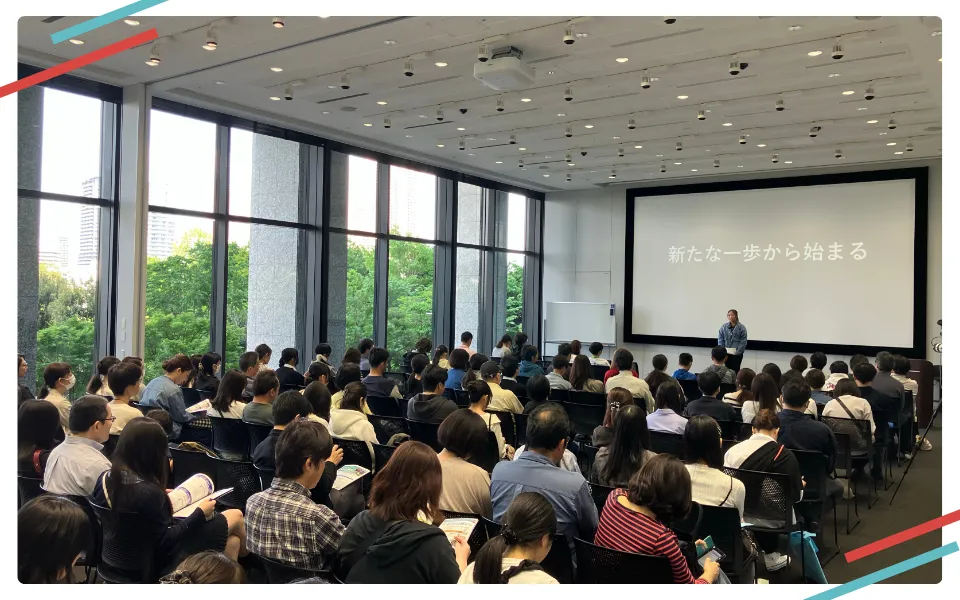 Beyond Borders Talk中高校生の越境体験スピーチの様子