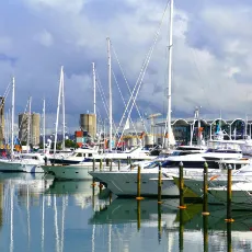 魅力その1 「City of Sails (帆の街)」の愛称をもつ港町