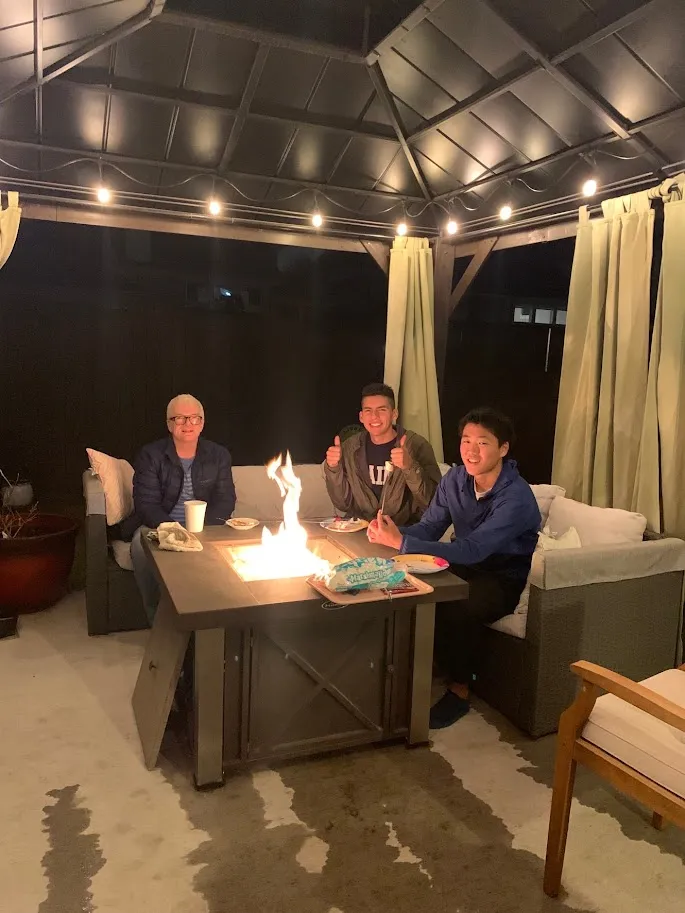 観光地で記念撮影